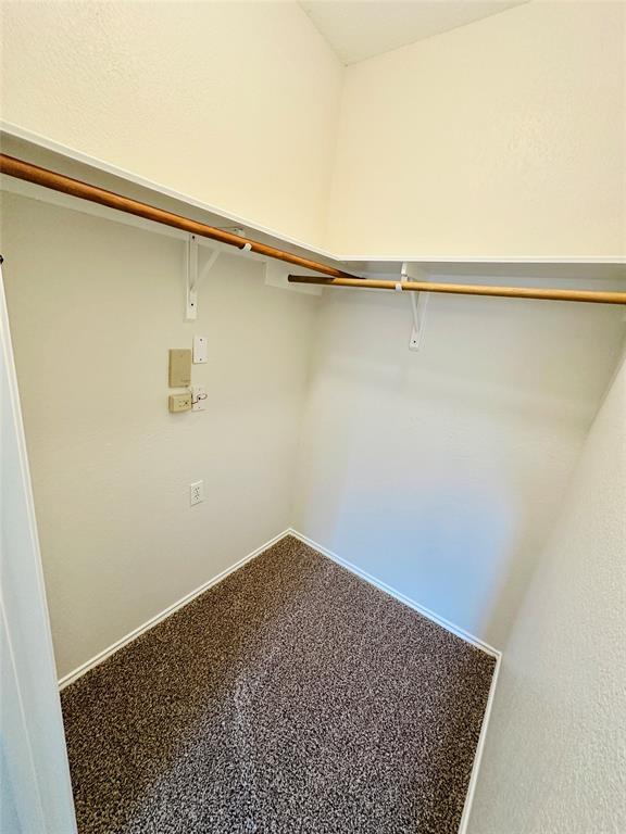 Building Photo - 4711 Spicewood Springs Rd