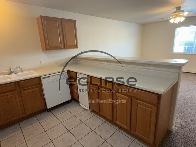 Building Photo - 497 Coronado Ct