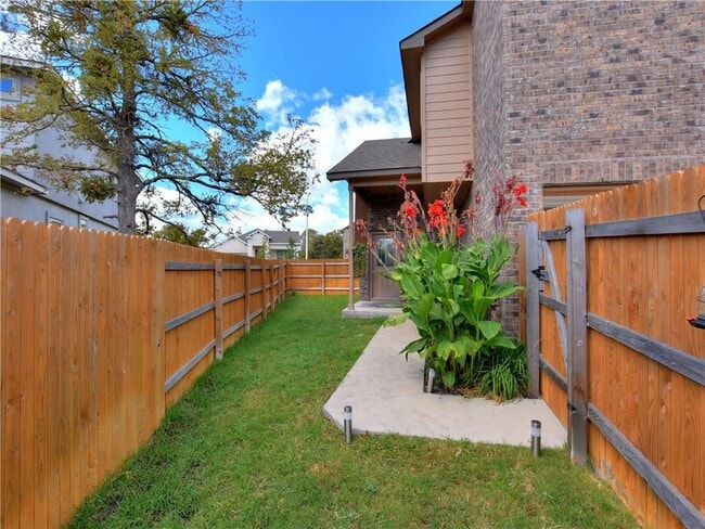Building Photo - 1452 Hamiltons Wy