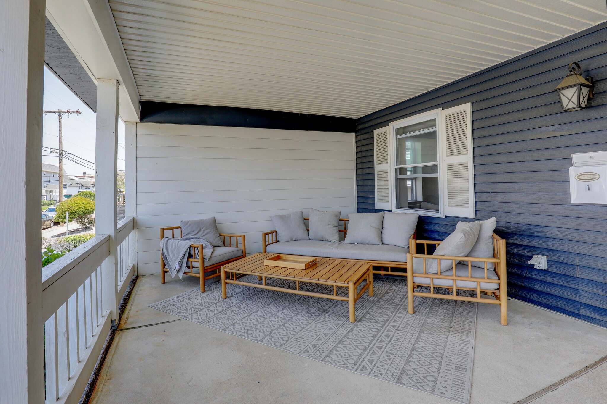 Huge private front patio steps from the beach - 606 Beach Ave