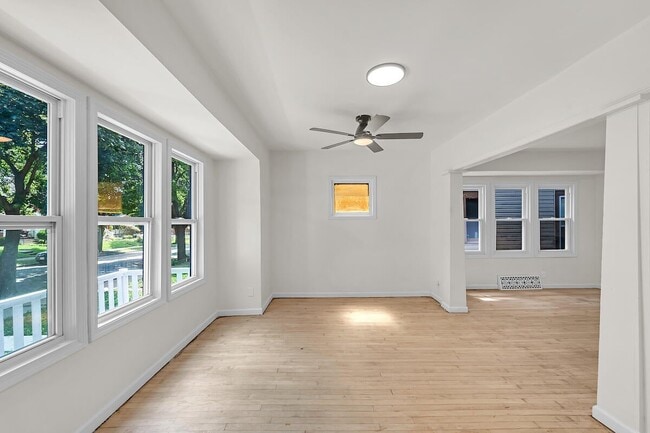 Building Photo - 3527 N 14th St