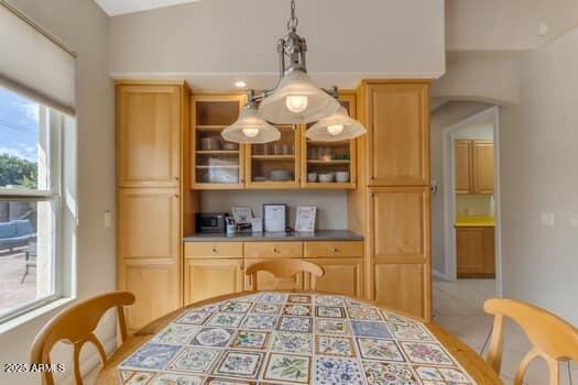 Building Photo - 6821 E Palm Ln