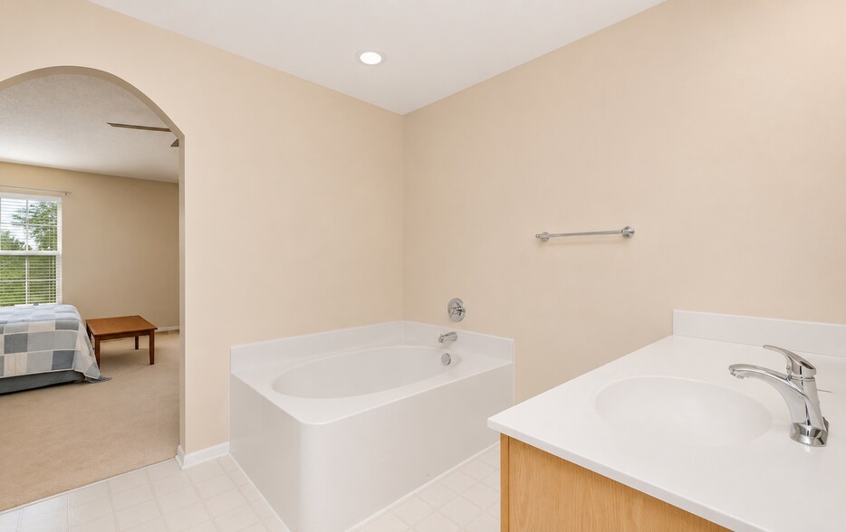 Building Photo - 3371 Hickory Leaf Ct