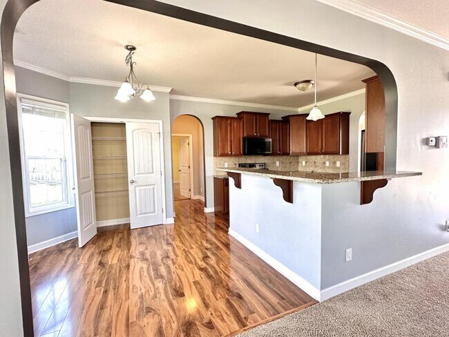 Building Photo - 6008 Crown Ridge Ct