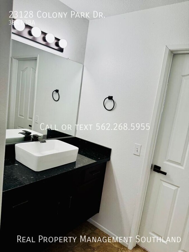 Building Photo - 23128 Colony Park Dr