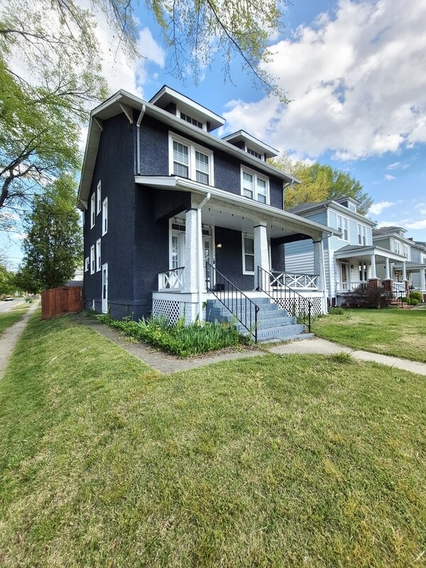 Building Photo - 2723 Fendall Ave