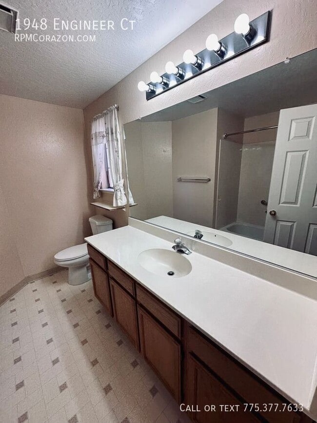 Building Photo - 1948 Engineer Ct