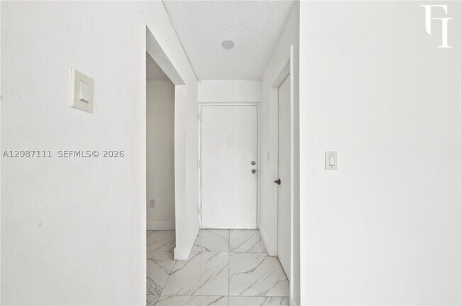 Building Photo - 6965 Harding Ave