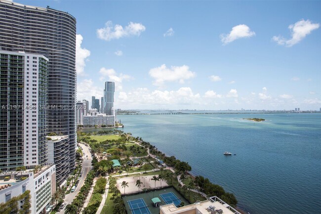 Building Photo - 1717 N Bayshore Dr