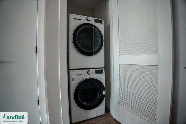 Building Photo - 1999 E Boston St