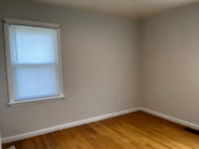 Building Photo - NORWOOD - 2 bed/1.5 bath with 1 car garage. Fenced yard