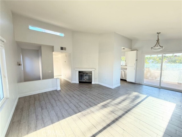 Building Photo - 8425 Sunset Trail Pl