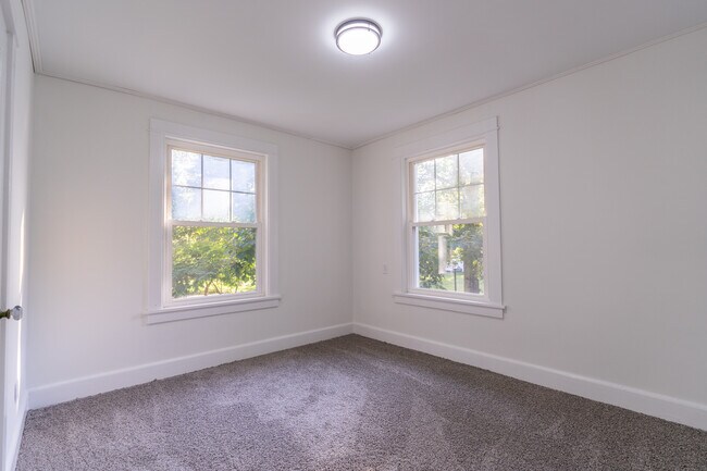 Building Photo - 418 E. Washington Blvd.