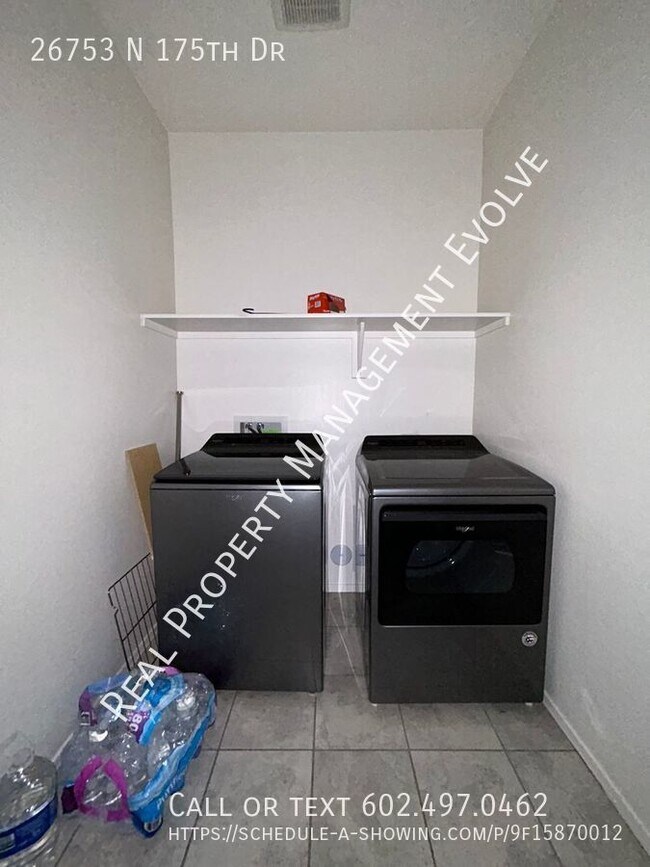 Building Photo - COME TOUR TODAY!