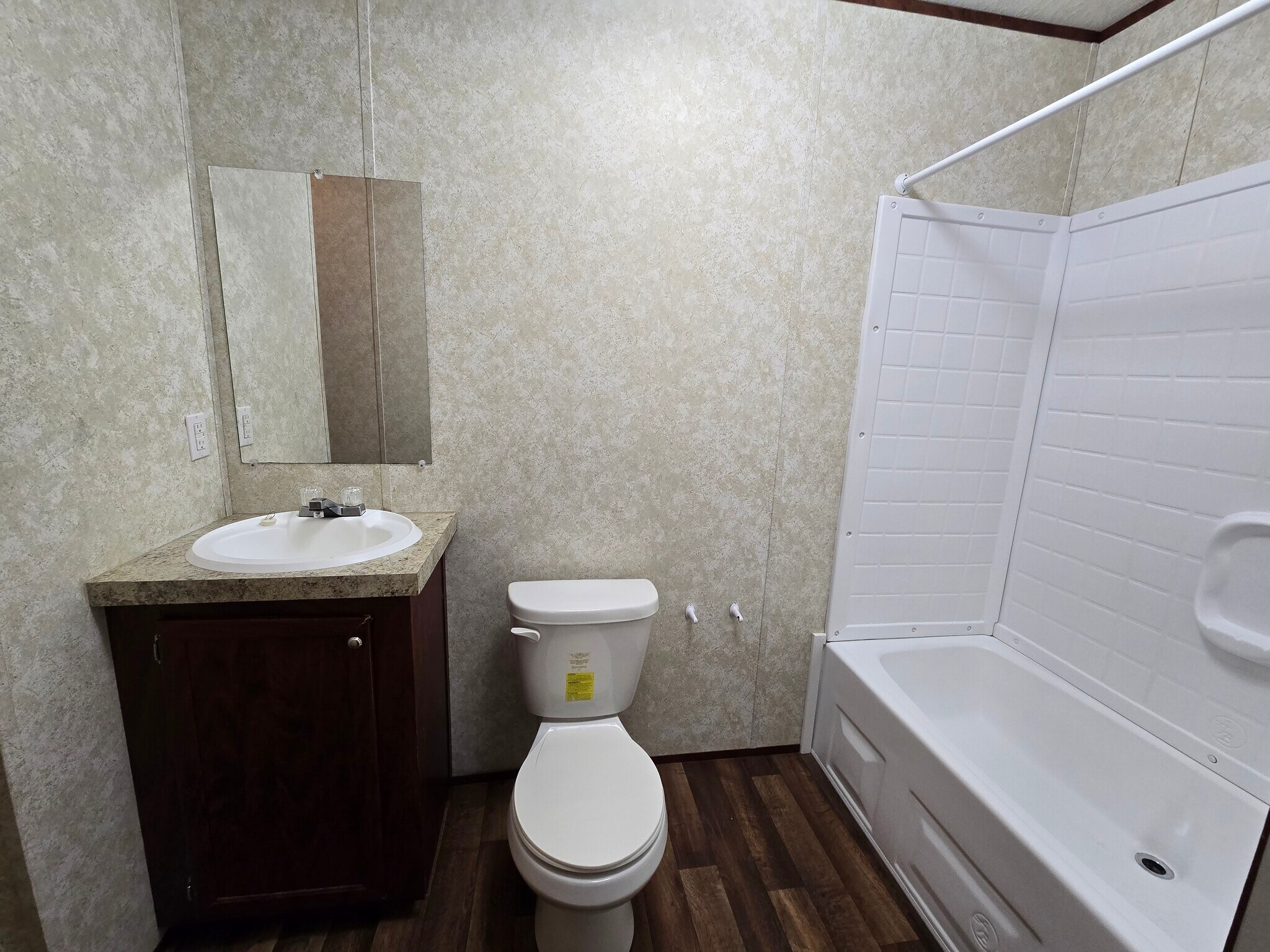 Building Photo - 1431 W 22nd St