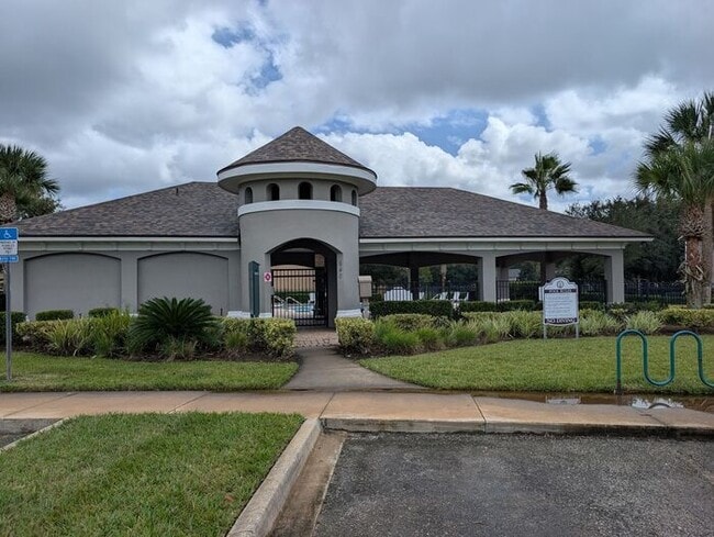 Building Photo - 546 Scrub Jay Dr