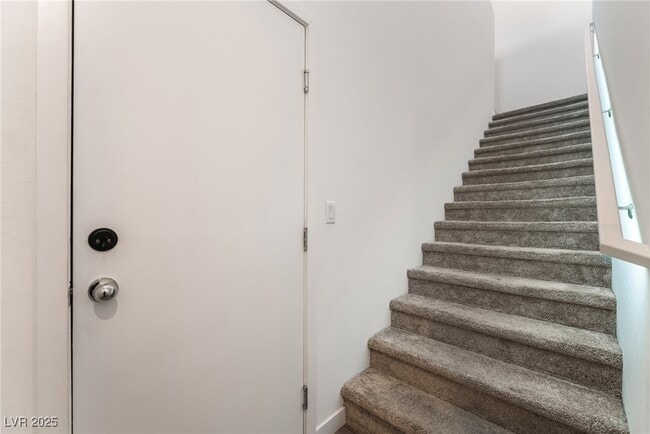 Building Photo - 965 Nevada State Dr