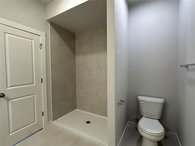 Building Photo - 17940 Lantana Loop