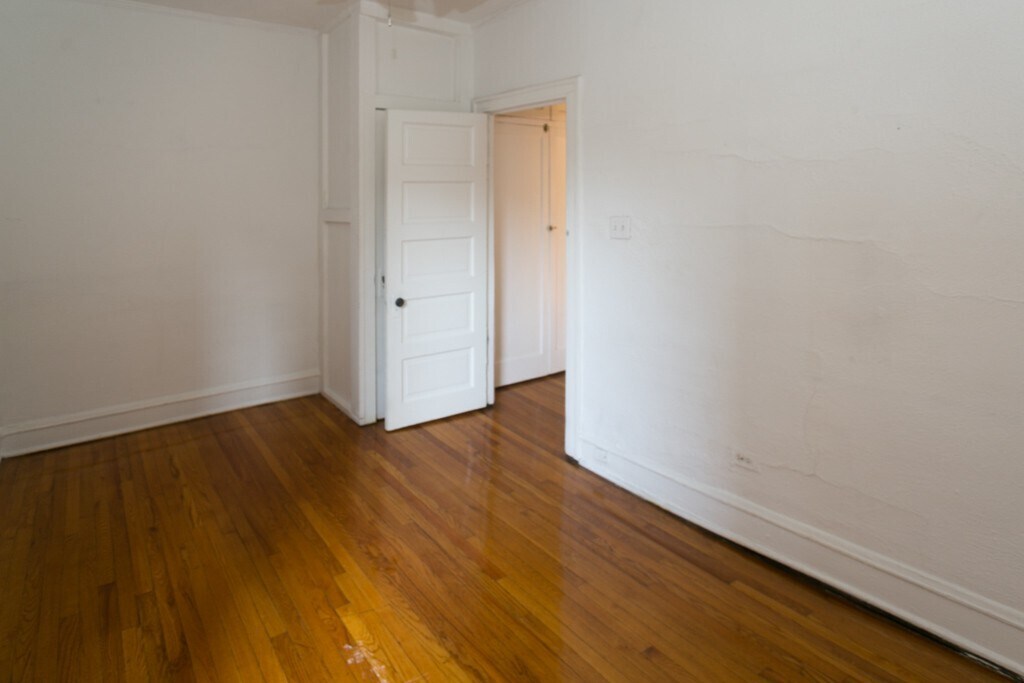 Building Photo - 630 W Stratford Pl