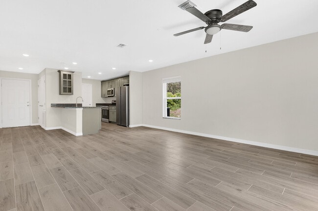 Building Photo - 2306 Fox Hollow Dr