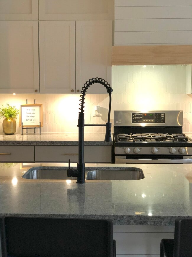 Building Photo - 11511 Kirkvalley Dr