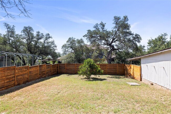 Building Photo - 925 Windy Shores Loop
