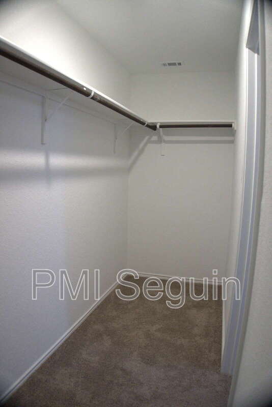 Building Photo - 809 Riviera Ct