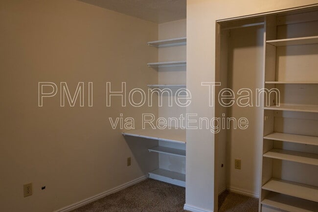 Building Photo - 5095 Taylor Ave
