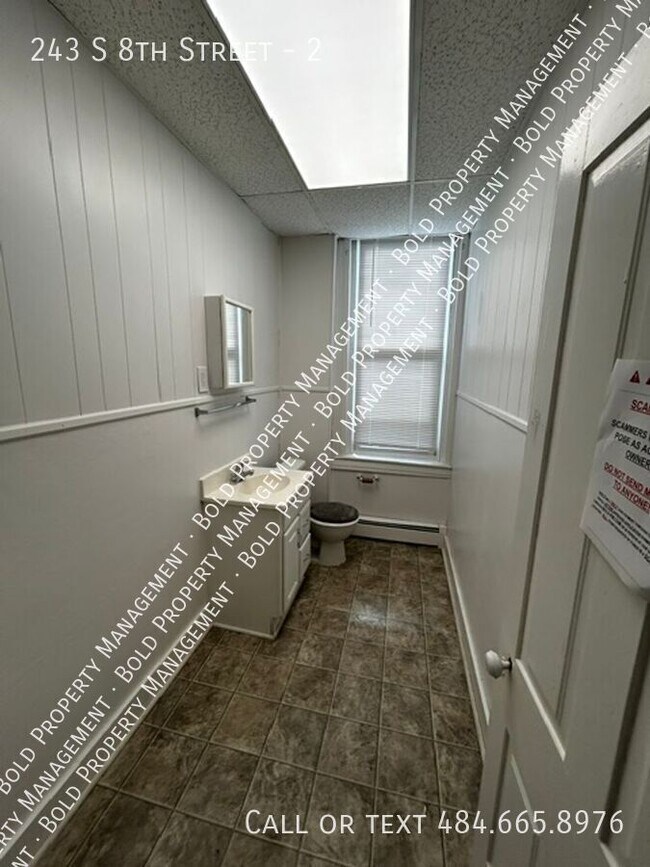 Building Photo - 243 S 8th St