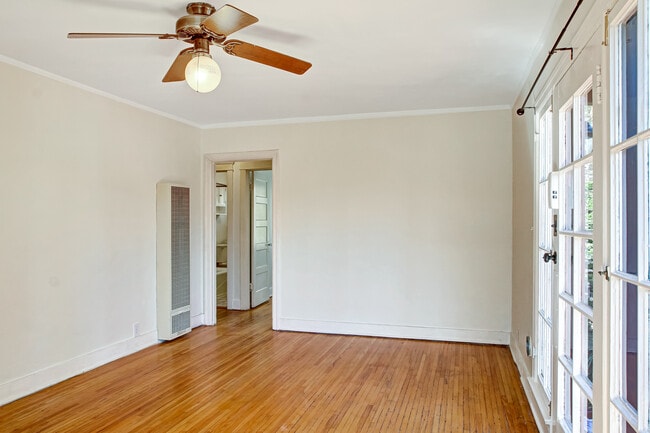 Living room to hallway - 801 N June St