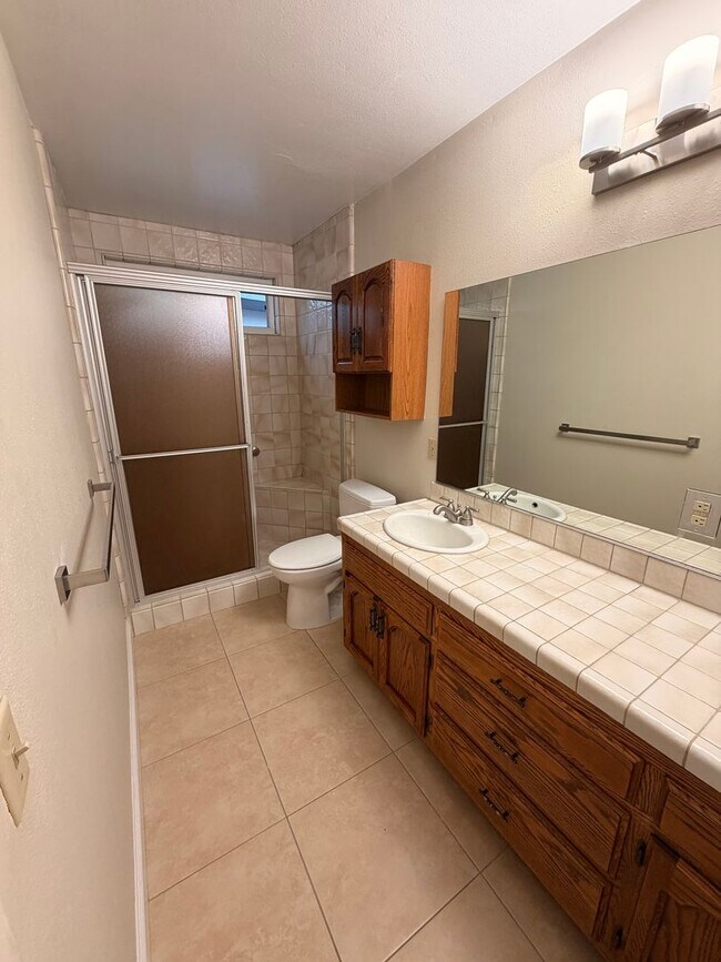 Building Photo - Beautiful 4 Bedroom 3 Bathroom La Palma House For Rent!