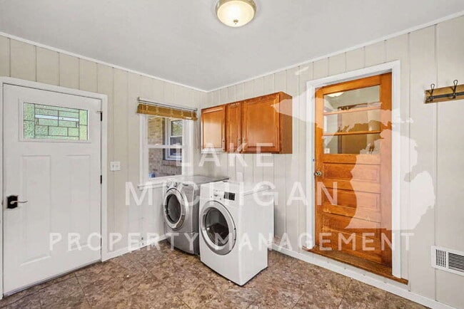 Building Photo - 3108 Ottogan St