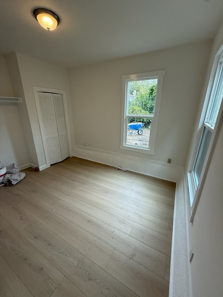 Building Photo - 1700 Le Roy Ave