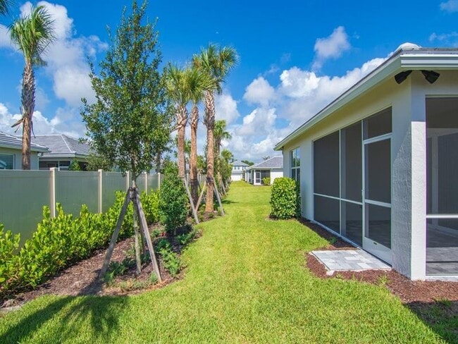 Building Photo - 4501 Nautilus Cir