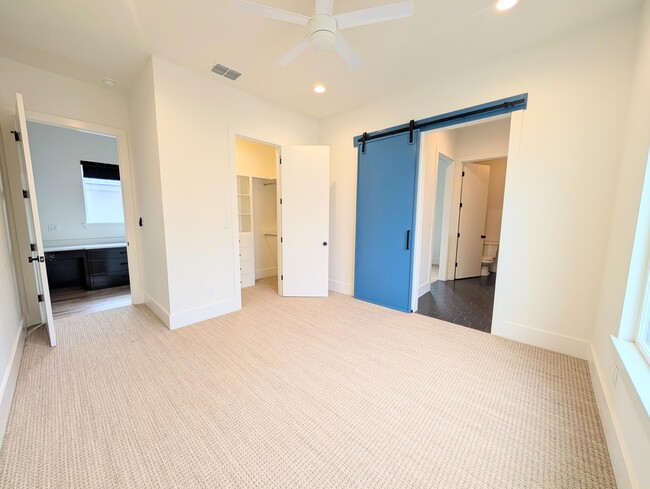 Building Photo - 18 Wilshire Blvd