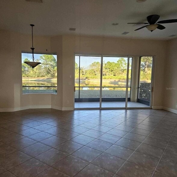 Building Photo - 11375 Dancing River Dr