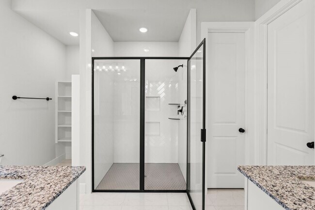 Building Photo - 17151 Sandstone St