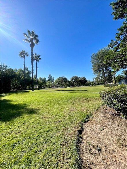 Building Photo - 26592 Las Palmas