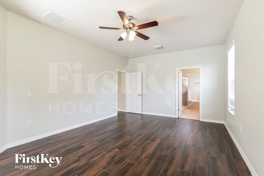 Building Photo - 1722 Brassie Ct