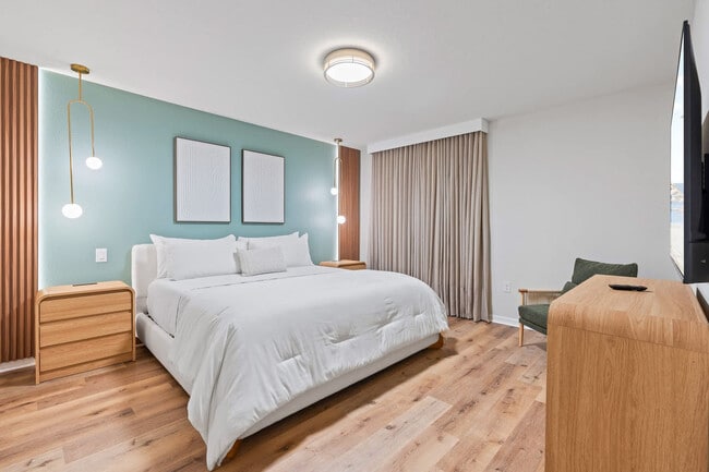 Building Photo - 15996 Cape Coral Lp