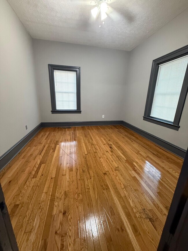 Building Photo - 12 Puritan St