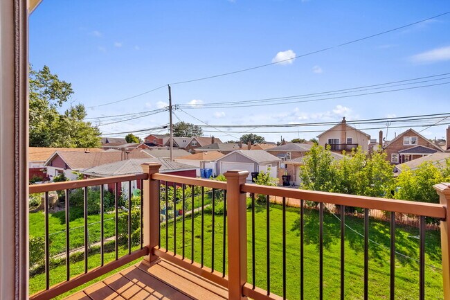 Building Photo - 5614 S Moody Ave