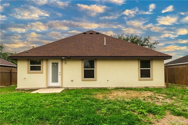 Building Photo - 6907 S Invierno St