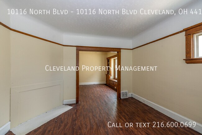 Building Photo - Side-by-side Cleveland Duplex