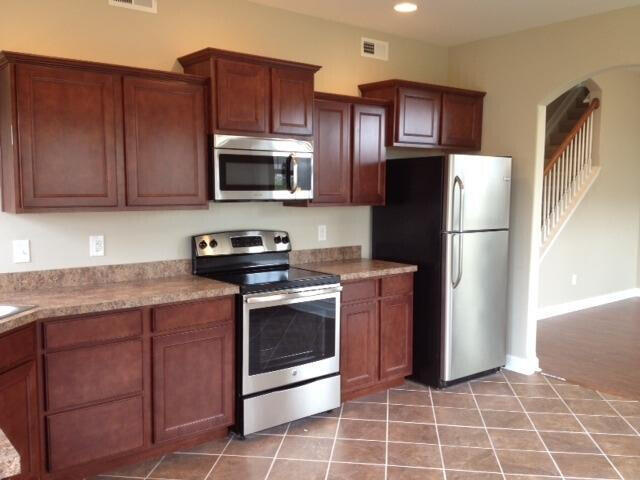 Building Photo - 3305 Sweet Clover Ln