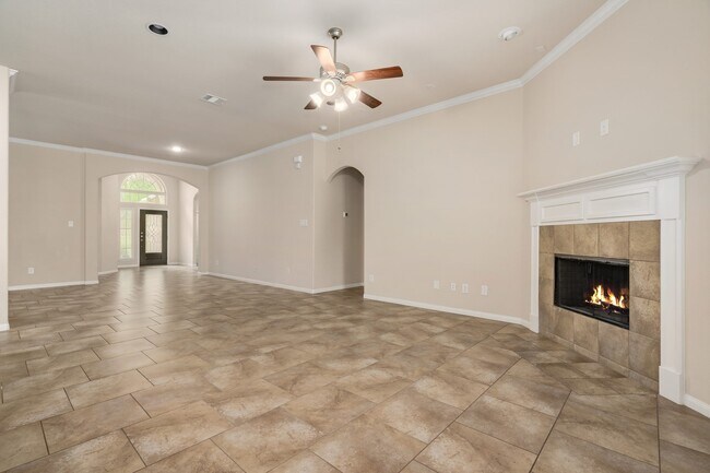 Building Photo - 13426 Raintree Dr