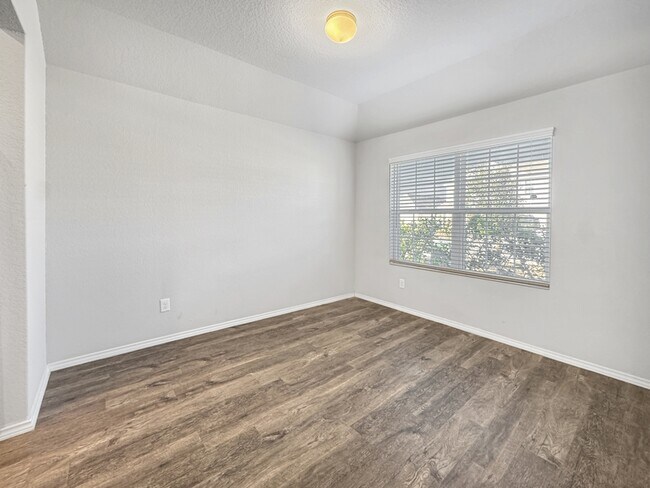 Building Photo - 9714 Marbach Hl