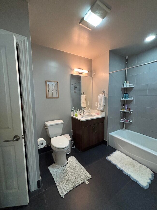 Building Photo - 100 Marshall St