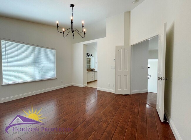 Building Photo - Spacious 5 Bed 3 Bath 2,136 Sq. Ft. Sheldon Pacific Home in Elk Grove