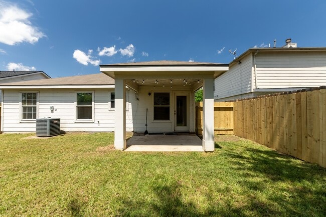 Building Photo - 20606 Bishops Gate Ln